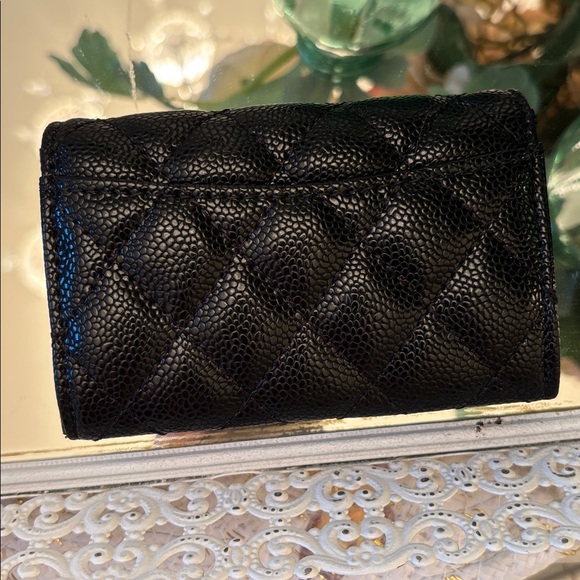 Chanel VIP Wallet - Picture 2 of 5